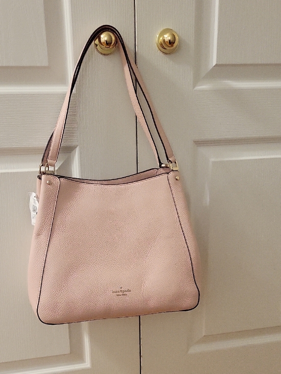 kate spade Handbags - kate spade Blush Pink Pebbled Leather Shoulder Bag with Gold Hardware